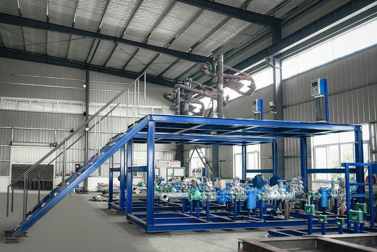 Šajā procesā, izmantojot iekraušanas celtņa caurules, izmantojot to saskaņā a...